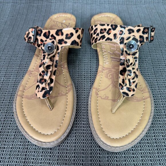 Blowfish Womens Size 9.5 Leopard Print Thong Sandals Adjustable Straps - Picture 1 of 9